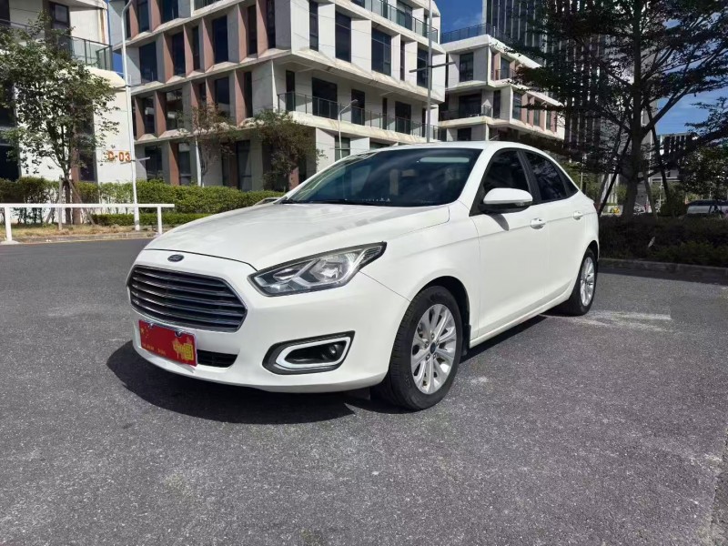 广州18年福特福睿斯3