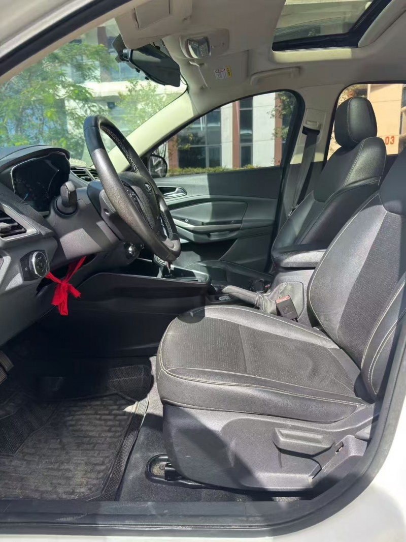 广州18年福特福睿斯5