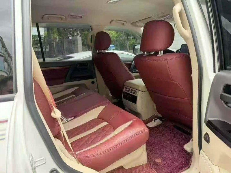 深圳20年丰田兰德酷路泽5