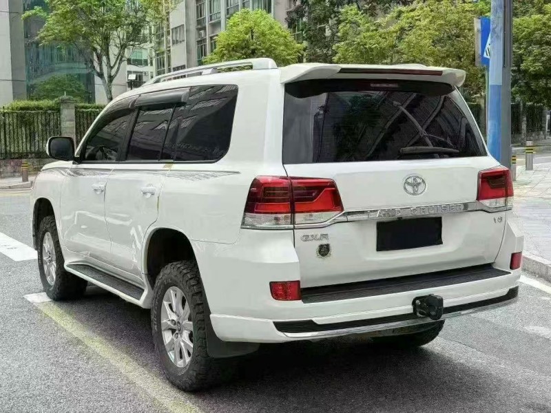 深圳20年丰田兰德酷路泽8