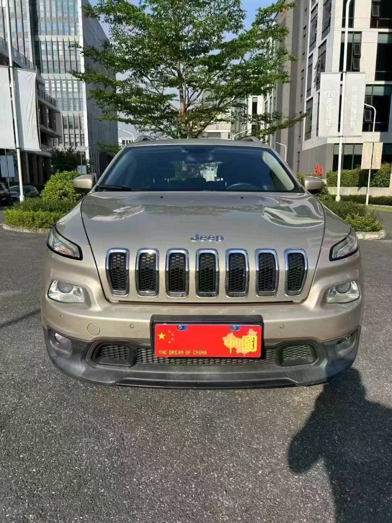 广州16年Jeep指南者1