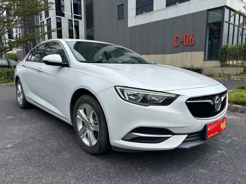 广州19年别克君威2