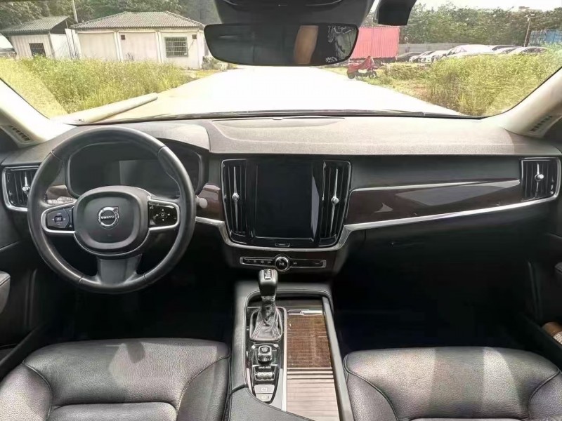 广州18年沃尔沃S904
