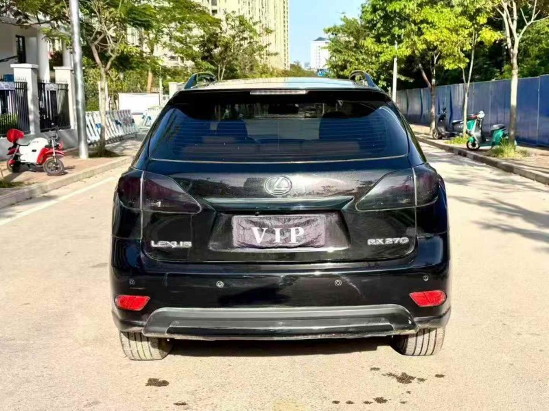 北海14年雷克萨斯RX9