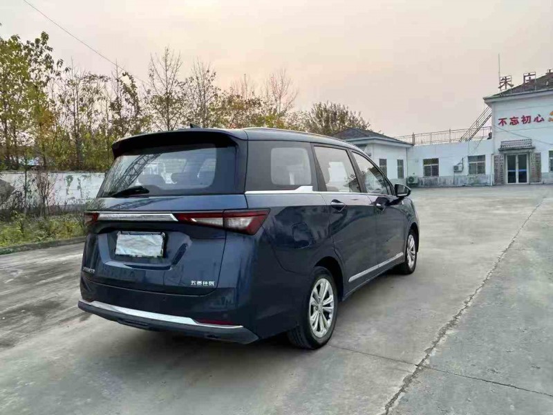 徐州23年五菱汽车佳辰5
