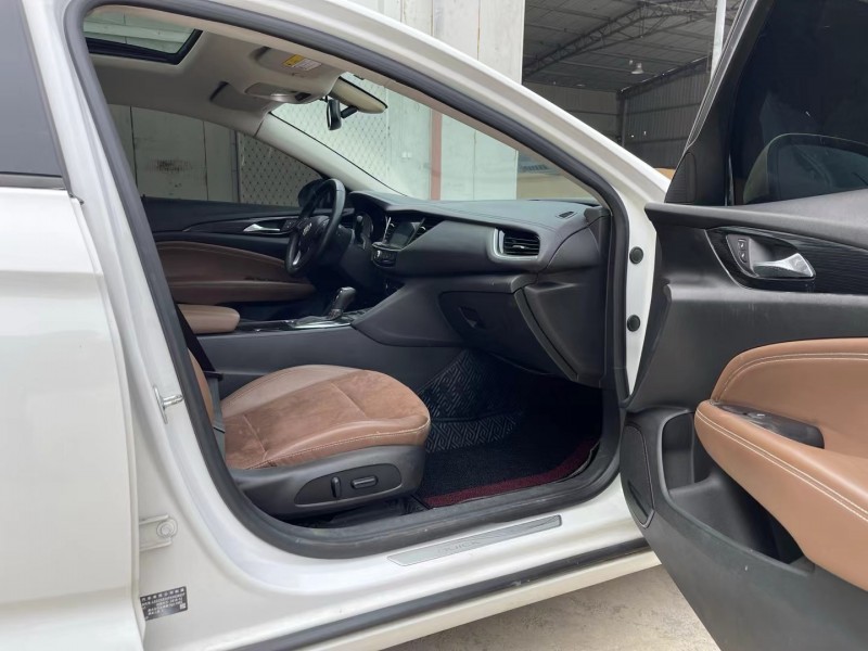 徐州19年别克君威4