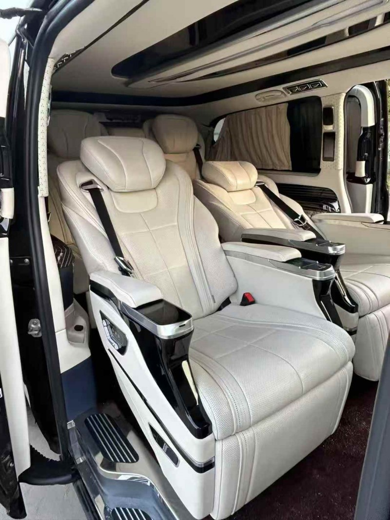 徐州21年奔驰威霆2