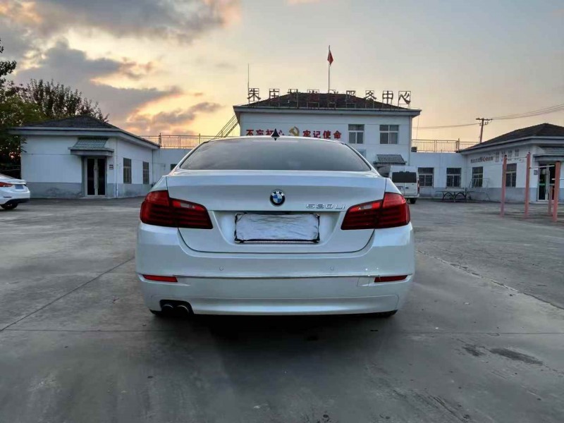 徐州17年宝马5系9