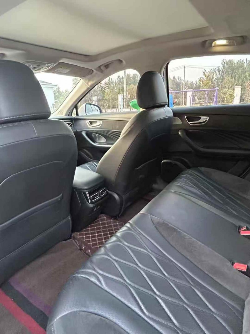 徐州24年荣威D73