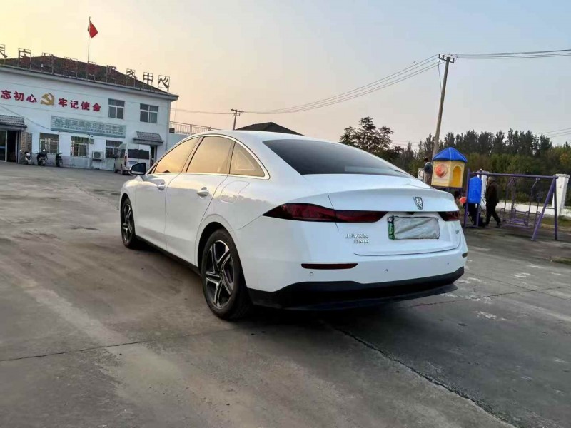 徐州24年荣威D74