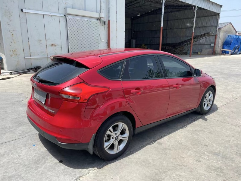 徐州17年福特福克斯8