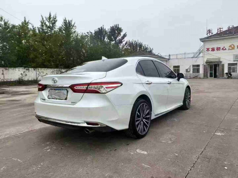 徐州24年丰田凯美瑞5