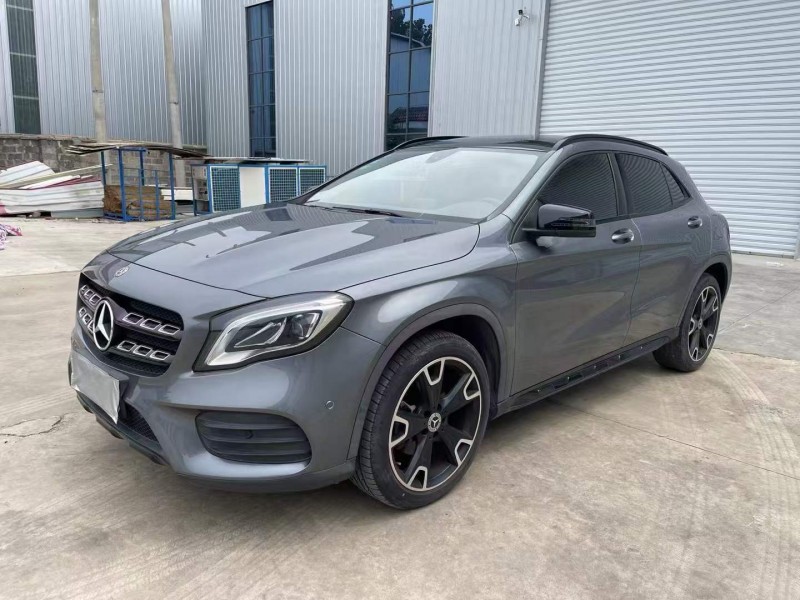 徐州19年奔驰GLA2