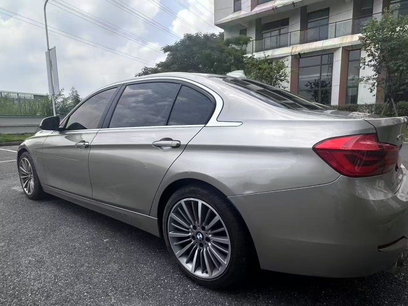 广州19年宝马3系8