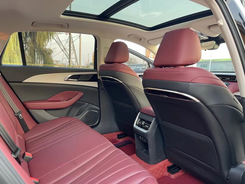 徐州25年红旗H57