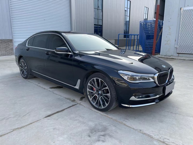 徐州17年宝马7系3