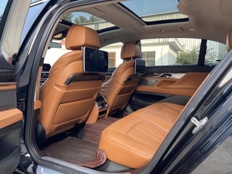 徐州17年宝马7系8