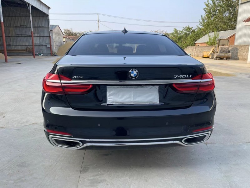 徐州17年宝马7系9