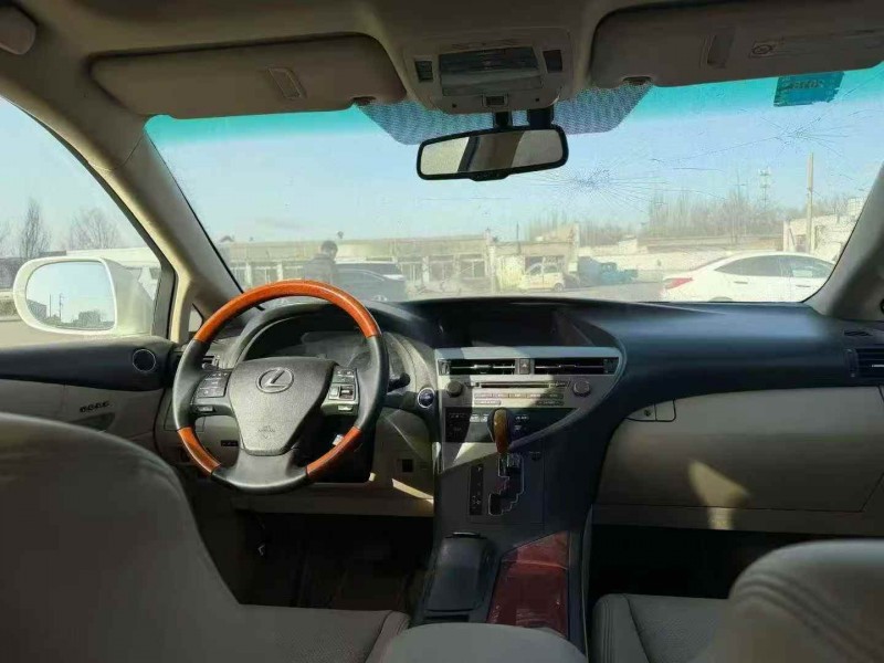 平凉12年雷克萨斯RX4