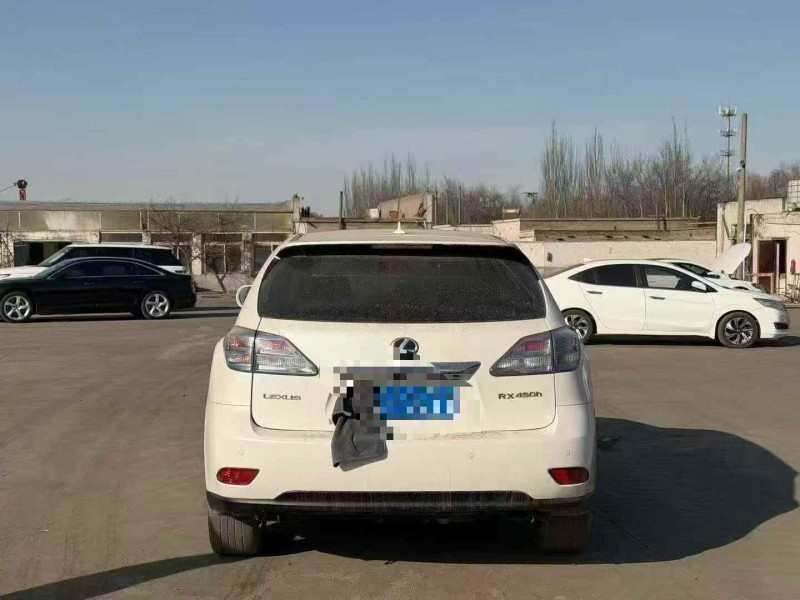 平凉12年雷克萨斯RX9