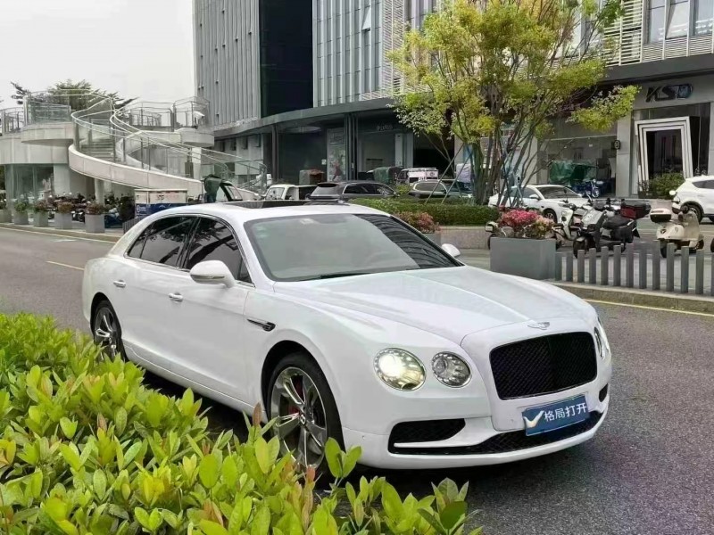 深圳17年宾利飞驰2