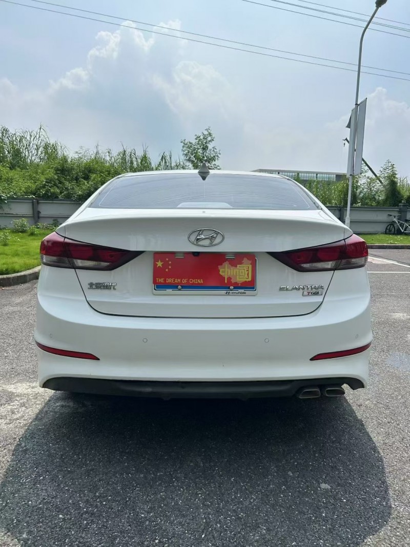 广州18年现代领动8