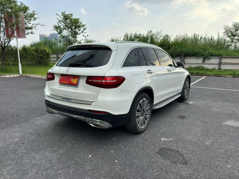 广州17年奔驰GLC7