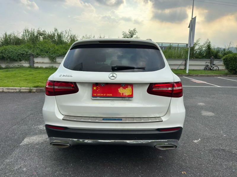 广州17年奔驰GLC8