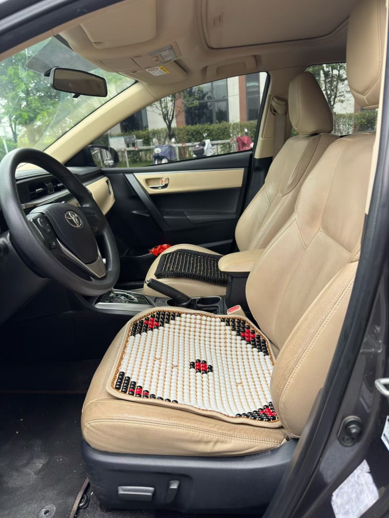 广州16年丰田雷凌5