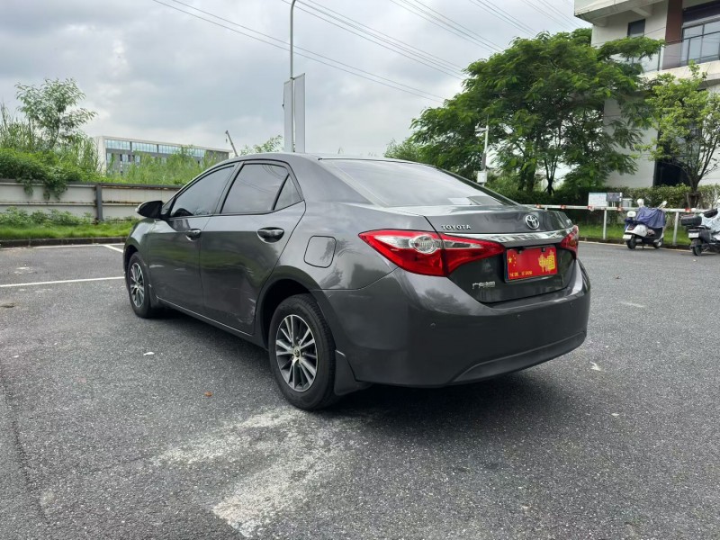 广州16年丰田雷凌9