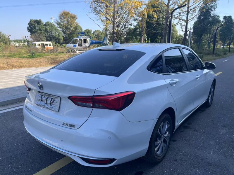 常德23年别克威朗7