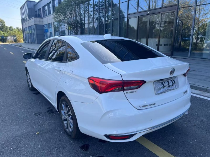 常德23年别克威朗9