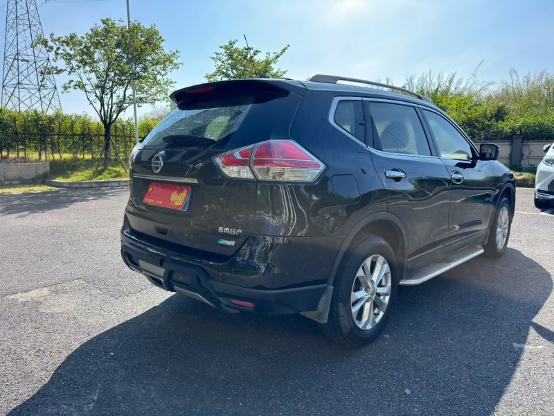 广州16年日产奇骏7