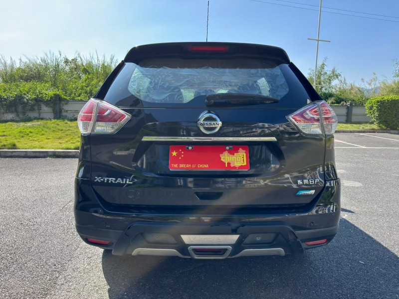 广州16年日产奇骏8