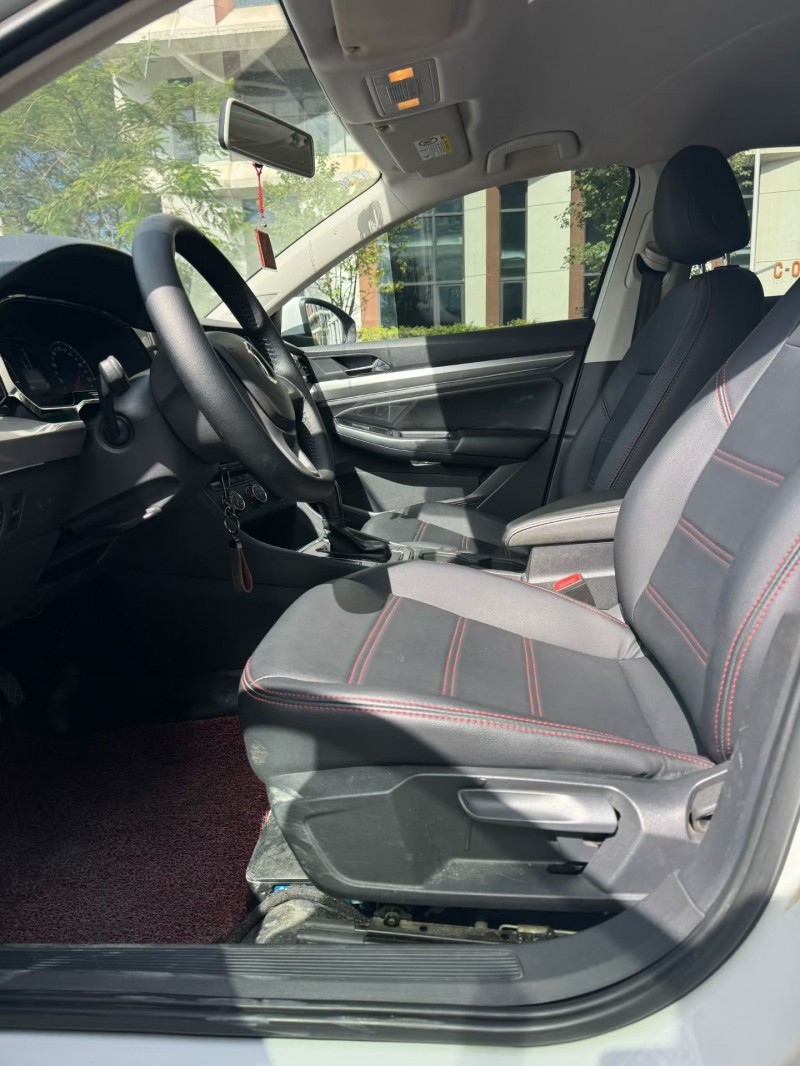 广州21年大众宝来5