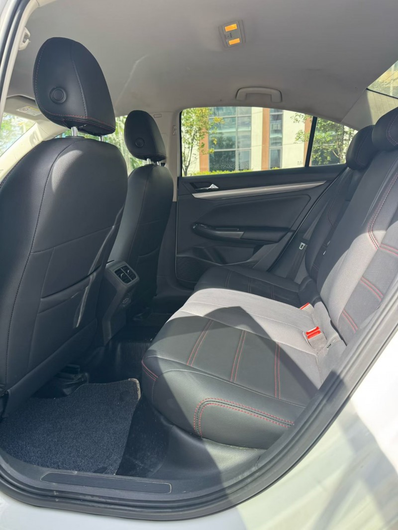 广州21年大众宝来6