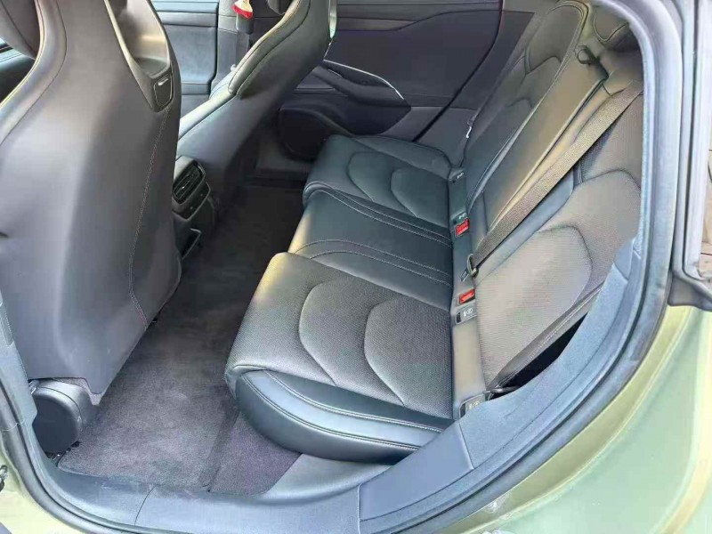 嘉兴24年小米SU77