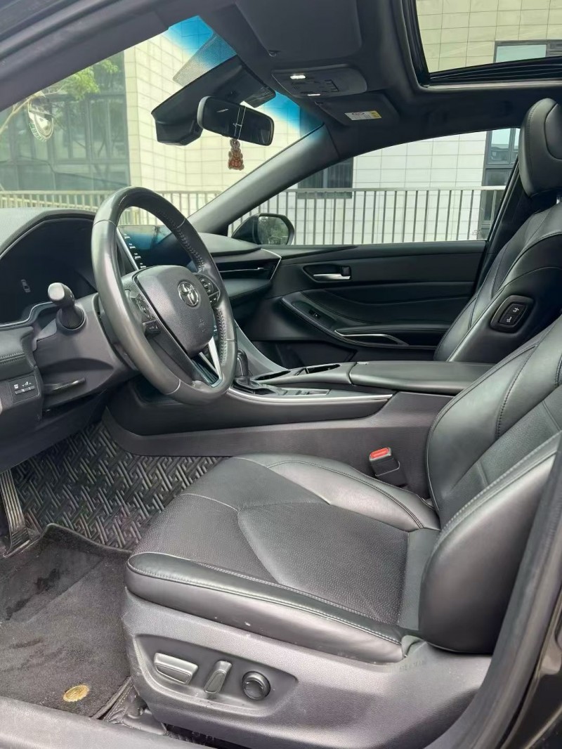 佛山21年丰田亚洲龙6