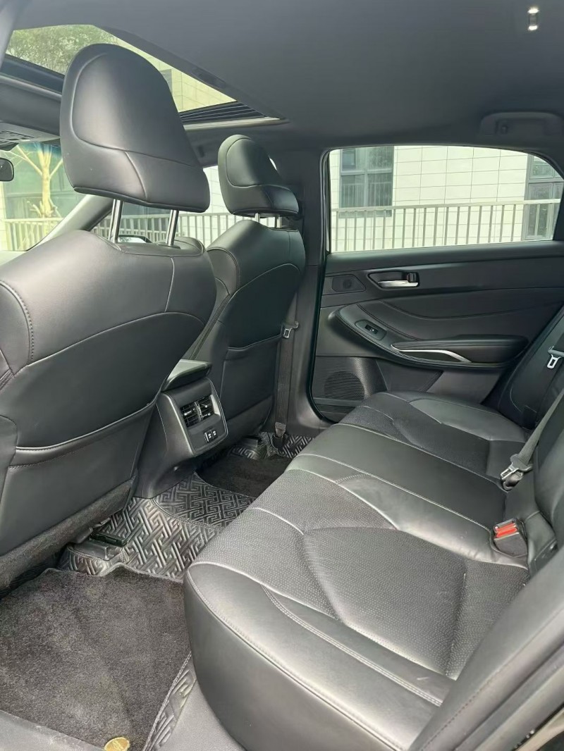 佛山21年丰田亚洲龙7