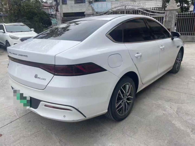 邵阳23年比亚迪秦8