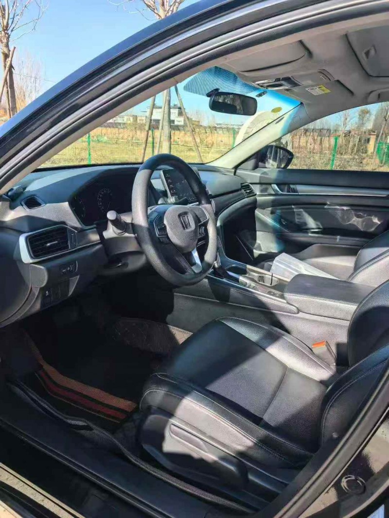 邢台21年本田雅阁6