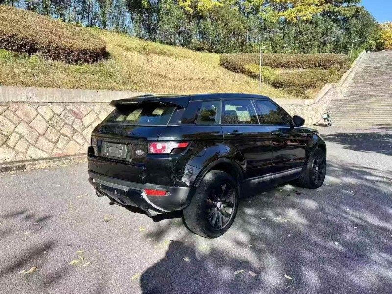 温州14年路虎极光8