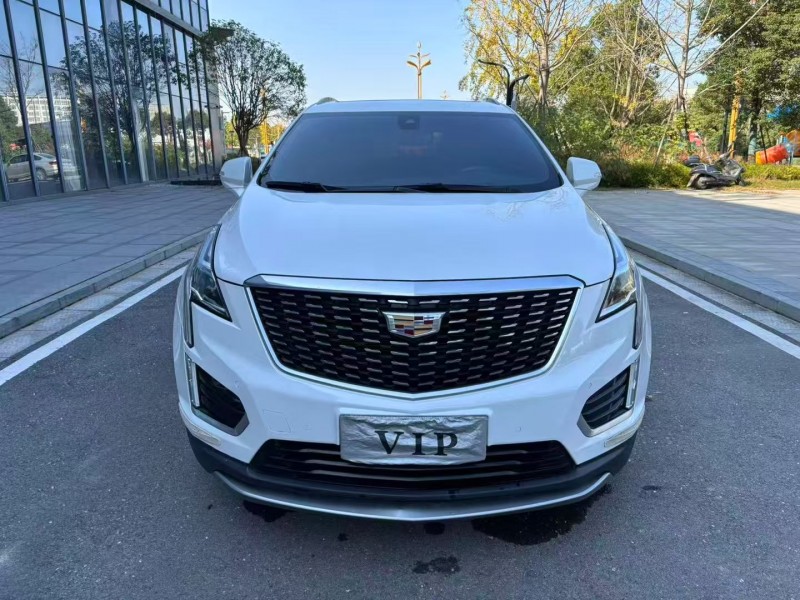 常德20年凯迪拉克XT51