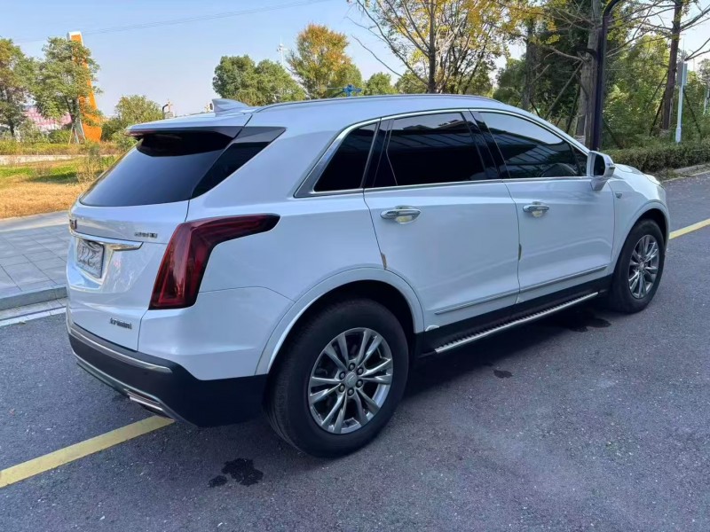 常德20年凯迪拉克XT55