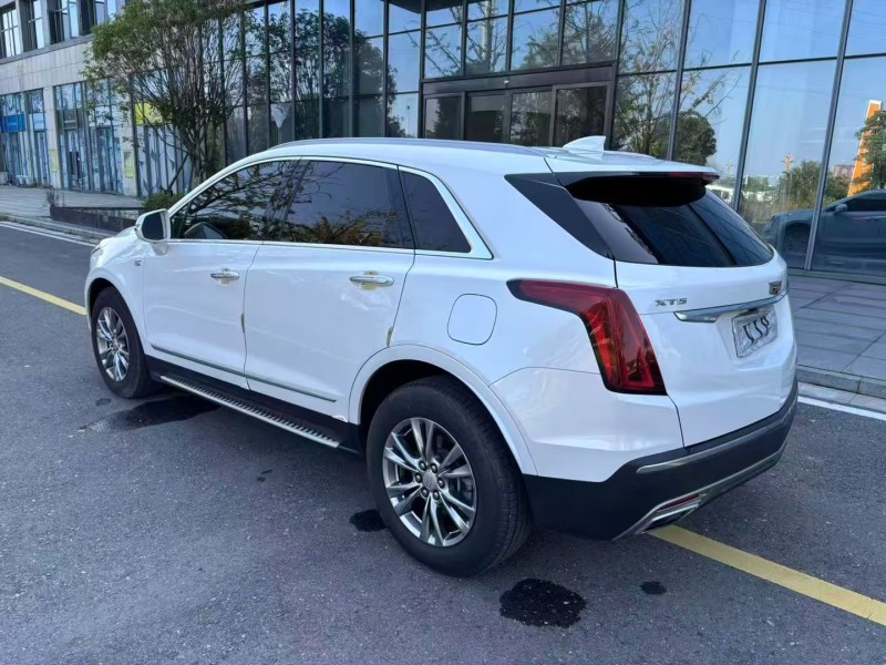 常德20年凯迪拉克XT58