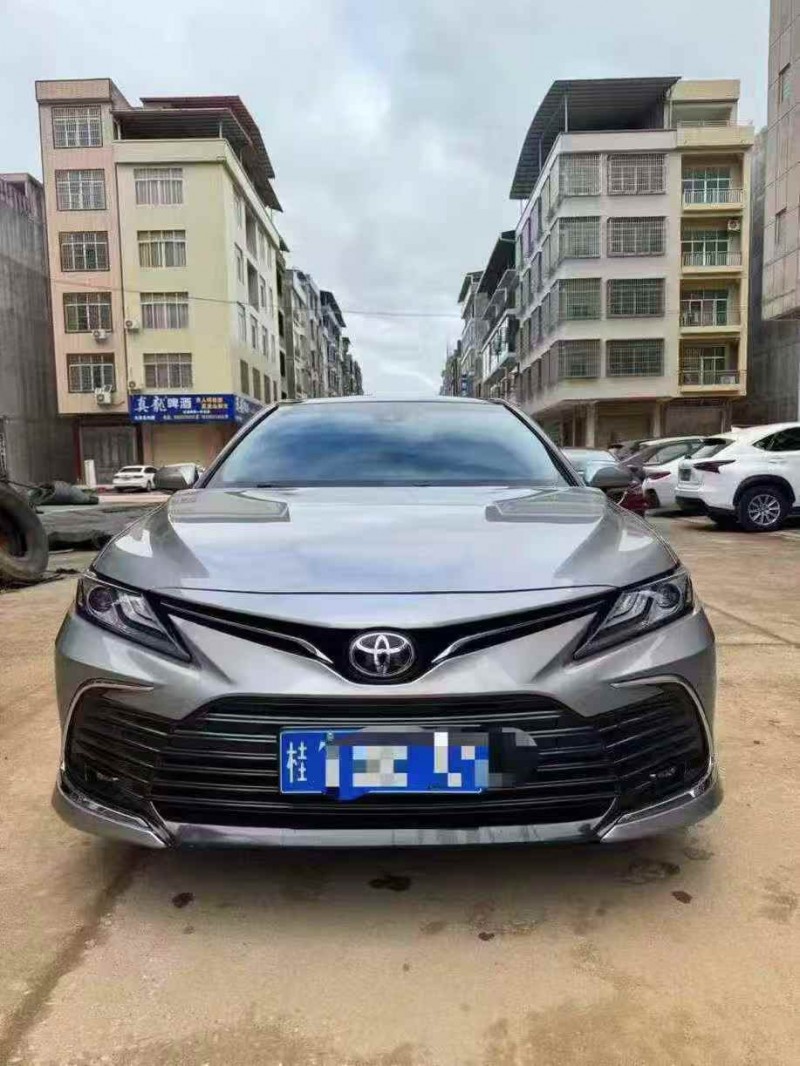 梧州22年丰田凯美瑞1