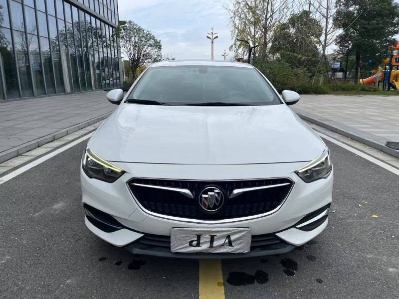 常德20年别克君威2