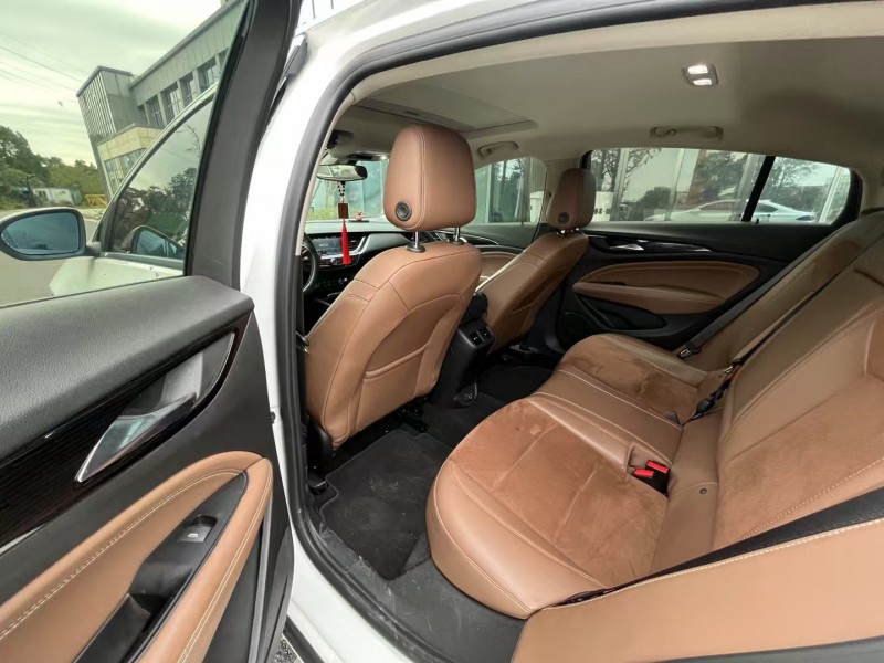 常德20年别克君威4