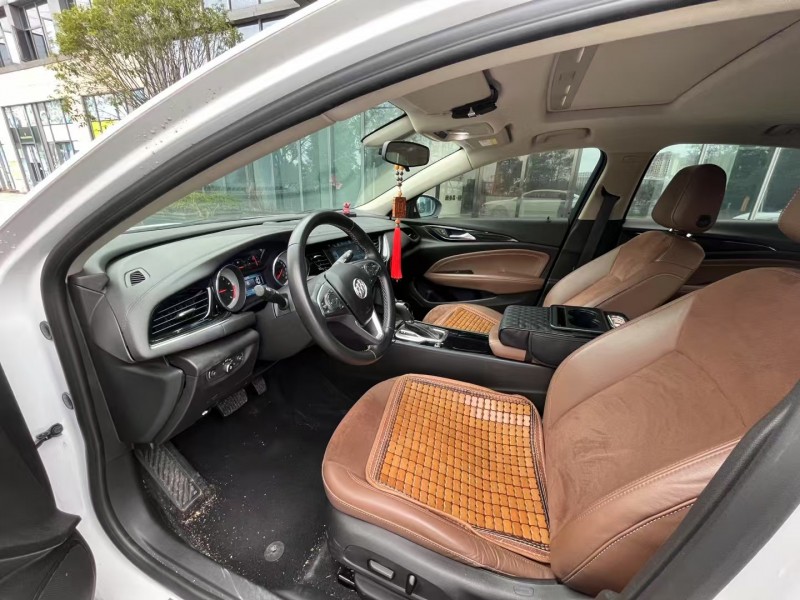 常德20年别克君威6