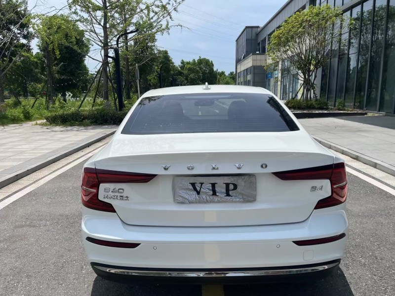 常德23年沃尔沃S60L8